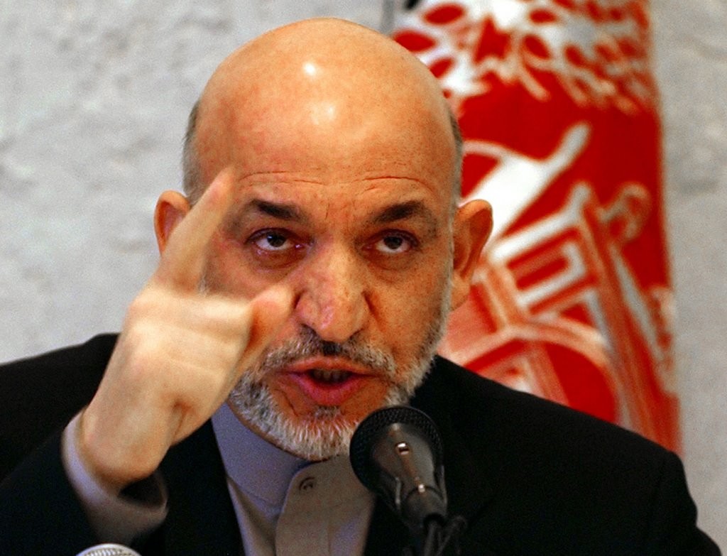 کرزی: هیچ حکومتی خط دیورند را نمی پذیرد زیرا افغان ها اورا نفرین می کنند